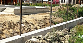 Фундамент под забор заказать в Дедовске - заливка фундамента для забора | от 1536 за п.м.